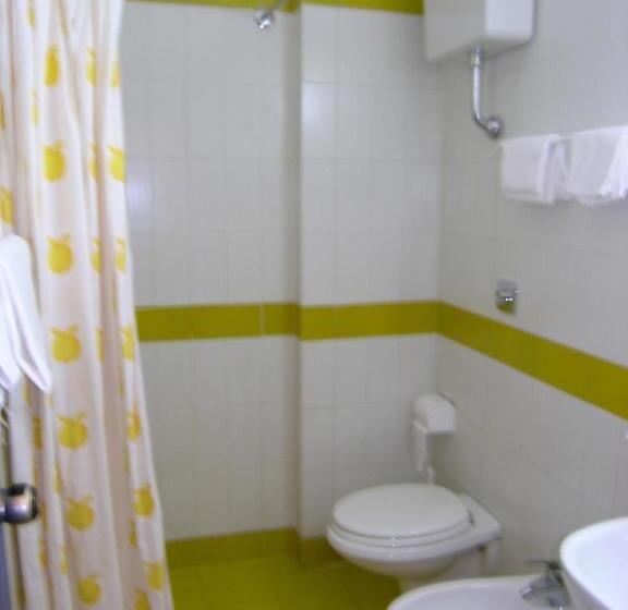 标准单人间, Elba