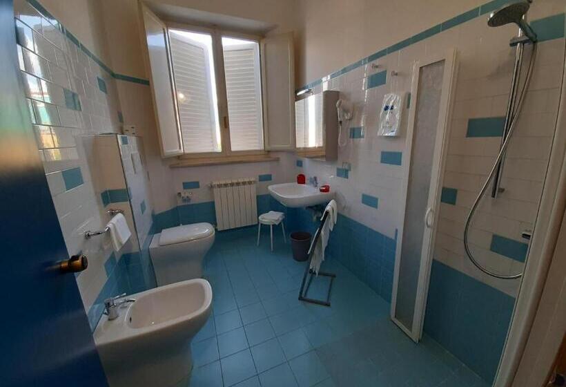 四人标准间, Elba