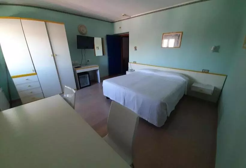 スタンダード４人部屋, Elba