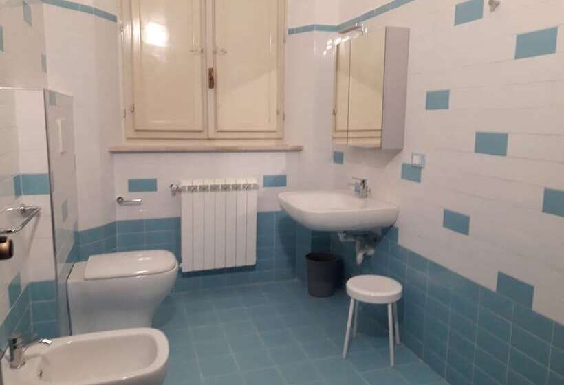 四人标准间, Elba