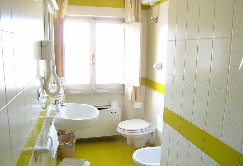 标准单人间, Elba