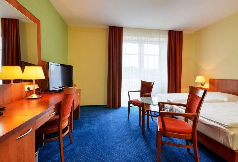 חדר ביזנס, Filipinum