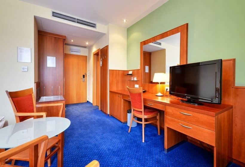 חדר ביזנס, Filipinum