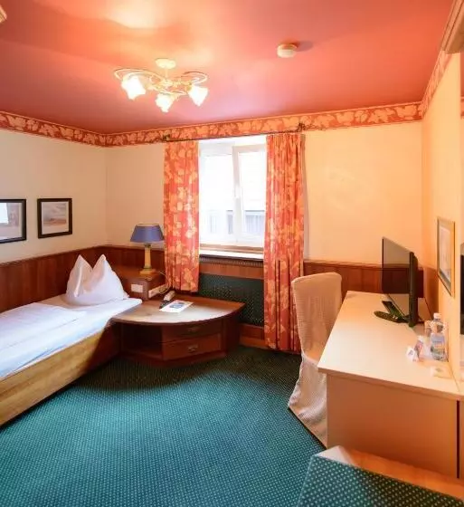 Standard Yhden Hengen Huone, Gasthof Hotel Zweimüller
