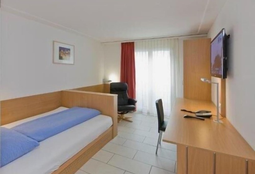 חדר סטנדרט יחיד, Good Night Inn