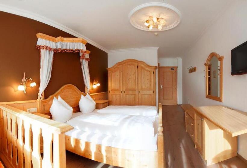 Comfort room with mountain view, Granpanorama Hotel Stephanshof