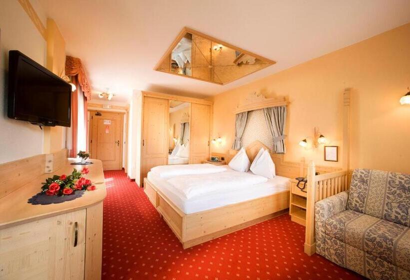 חדר דלוקס עם נוף להרים, Granpanorama Hotel Stephanshof