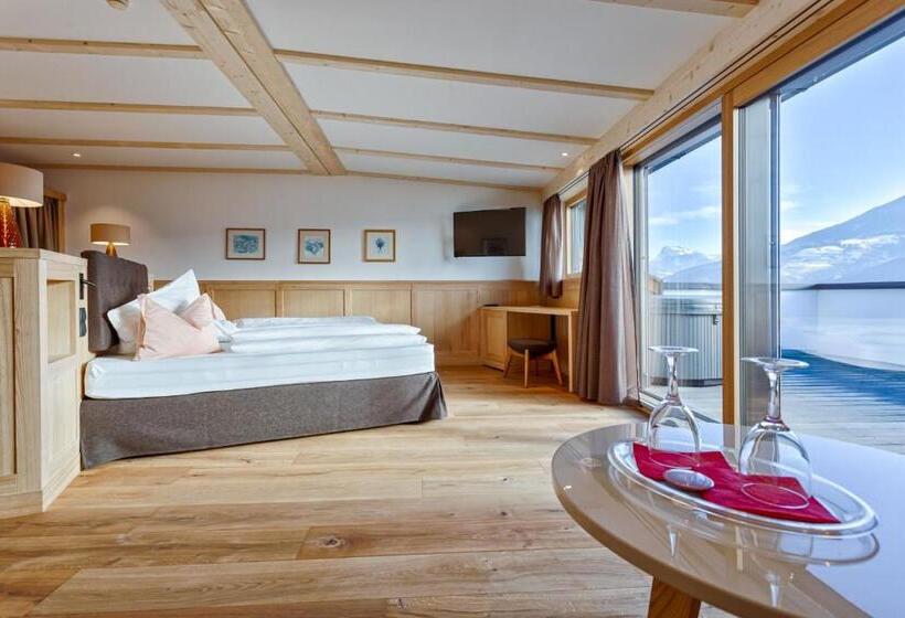 סוויטה עם טרסה נוף להרים, Granpanorama Hotel Stephanshof