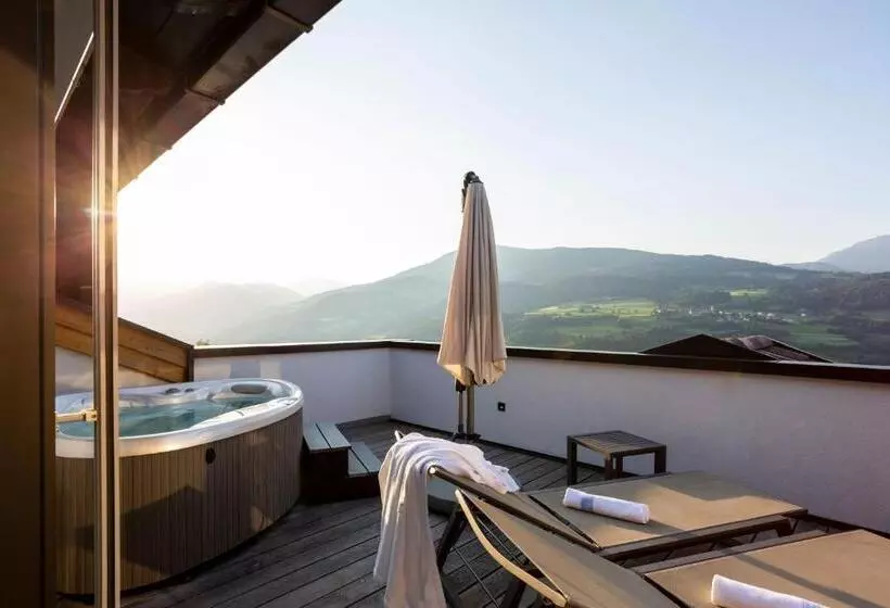 テラス付きマウンテンビュースイート, Granpanorama Hotel Stephanshof