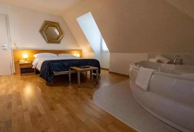 ハイドロマッサージバス付きジュニアスイート, Hôtel Du Cheval Blanc City Center
