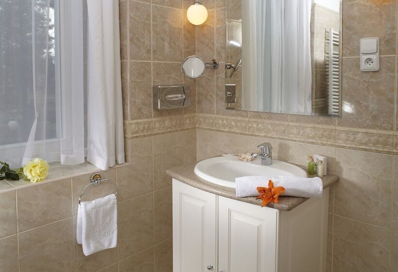 اتاق راحتی, Imperial Spa & Kur