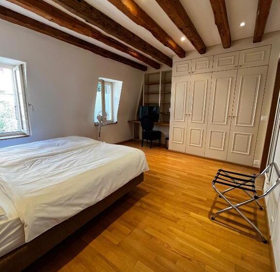 수피리어 룸, La Rouvenaz