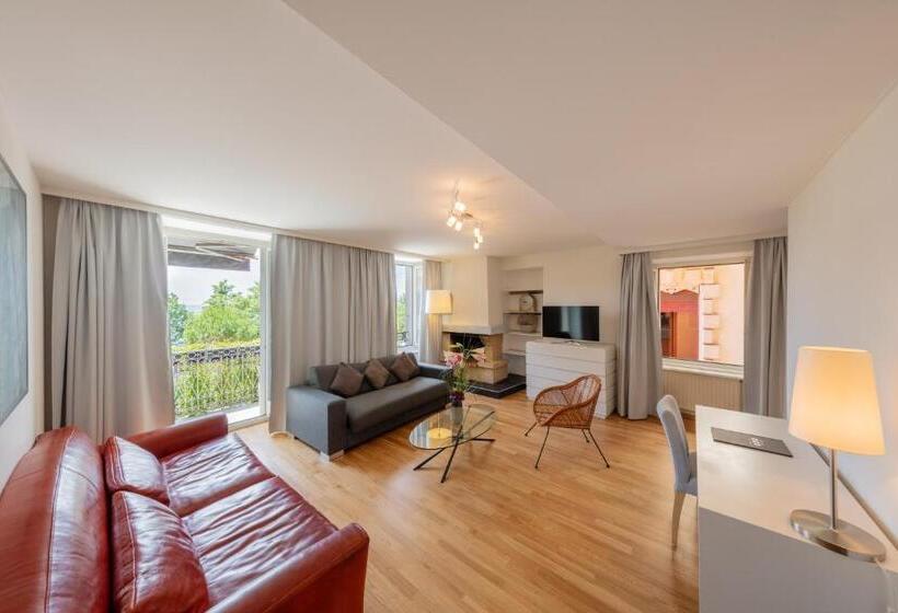 침실 3개 아파트, La Rouvenaz