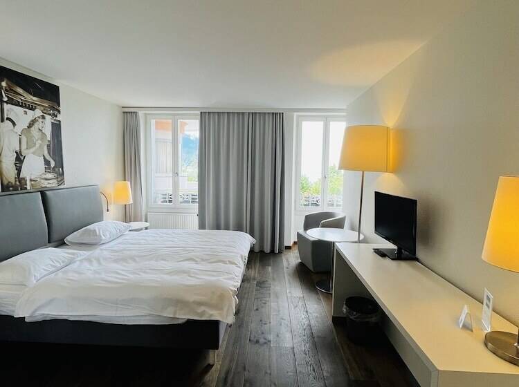 수피리어 룸, La Rouvenaz