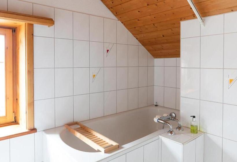 جناح جونيور مزوَّد بتراس, Meisser Romantica Adults Only