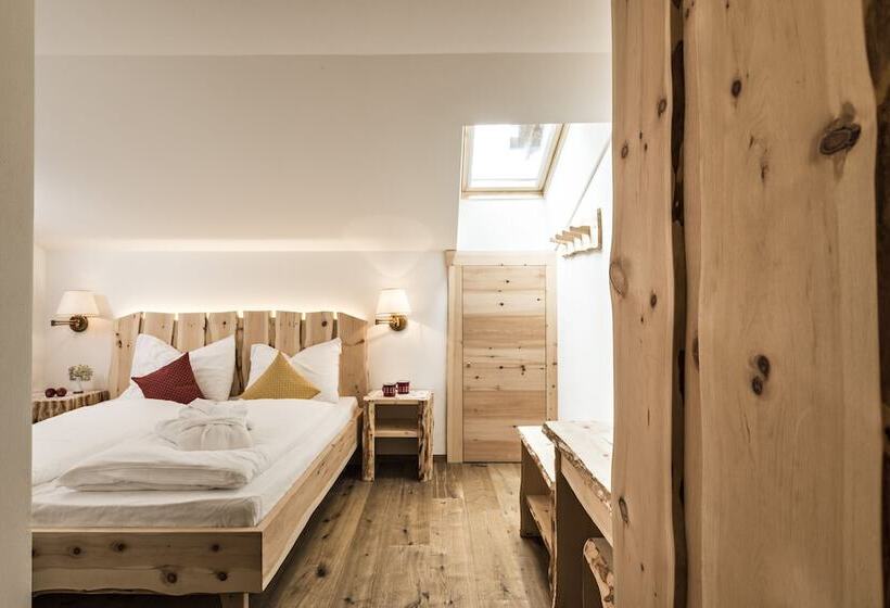 Номер Стандарт, Platz