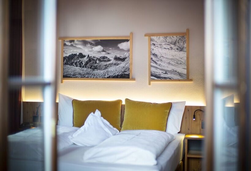 Номер Superior, Platz