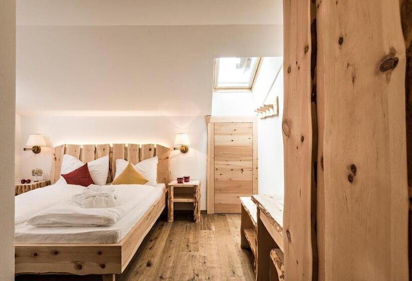 Номер Стандарт, Platz