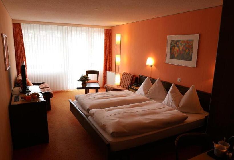 Номер Стандарт Вид на Озеро, Restaurant Seegarten Marina