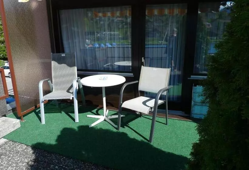 レイクビュースタンダードルーム, Restaurant Seegarten Marina