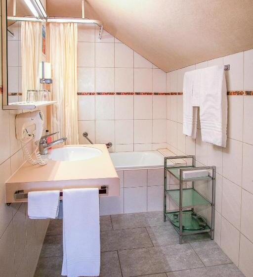 Номер Стандарт Вид на Озеро, Restaurant Seegarten Marina