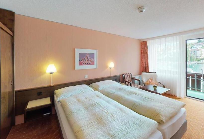 Номер Стандарт Вид на Озеро, Restaurant Seegarten Marina