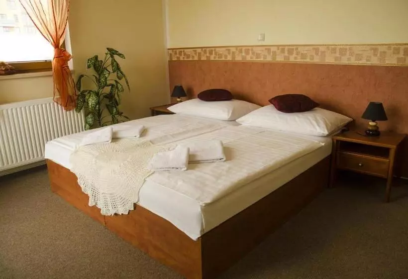 Standard Room, & Restaurant Signal