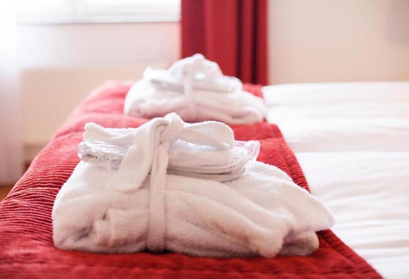 디럭스 룸, Skansen