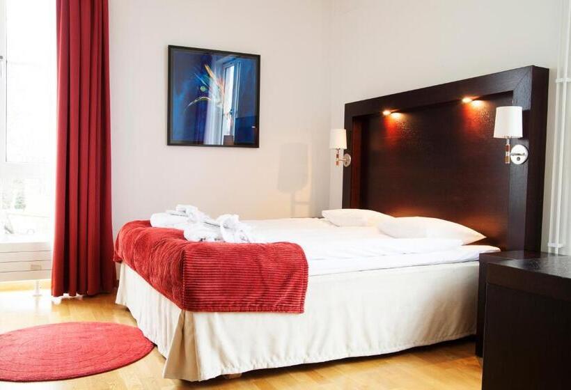 디럭스 룸, Skansen