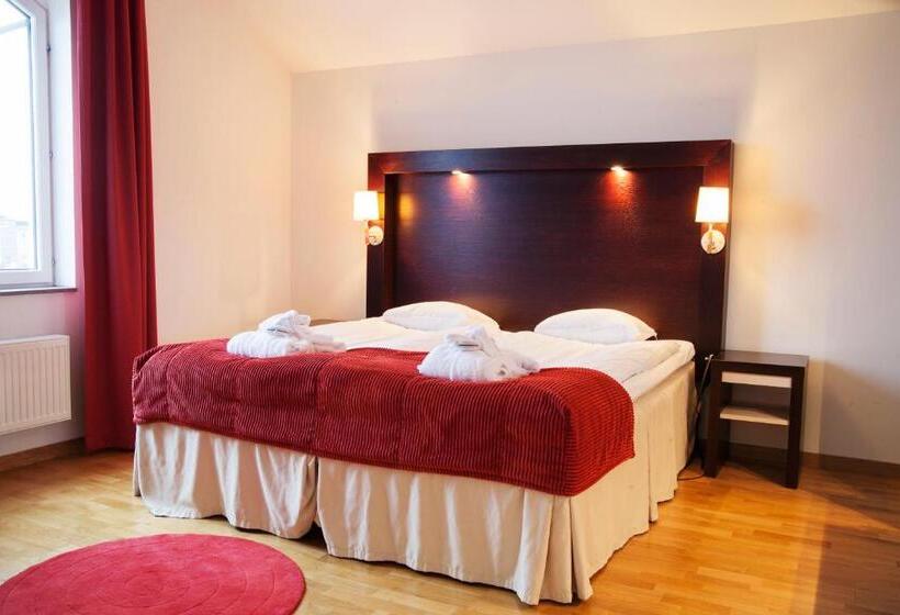 디럭스 룸, Skansen