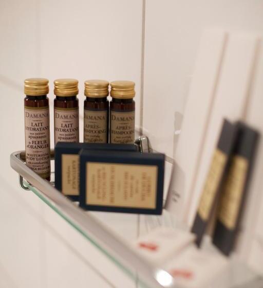 주니어 스위트, Skansen