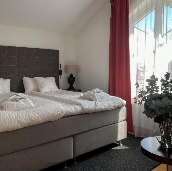 수피리어 스위트, Skansen