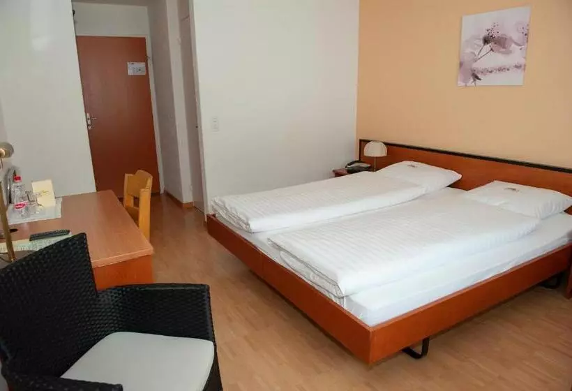 Habitación Estándar con Balcón, Sporting