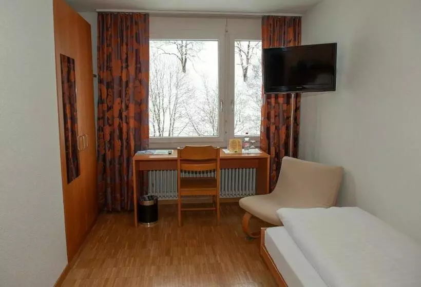 Habitación Estándar Individual, Sporting