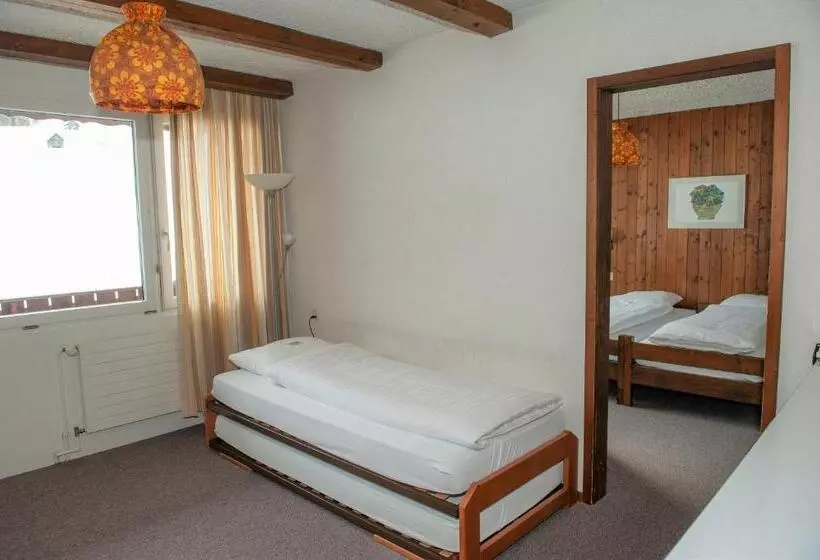 Habitación Familiar, Sporting