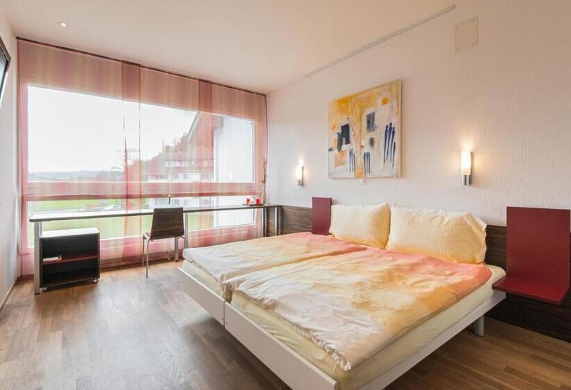 غرفة قياسية, Thorenberg