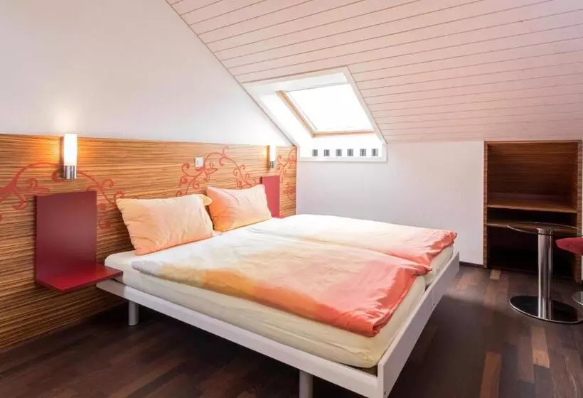 Suite, Thorenberg