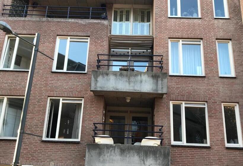 Apartamento 1 Dormitório, Tongerlo