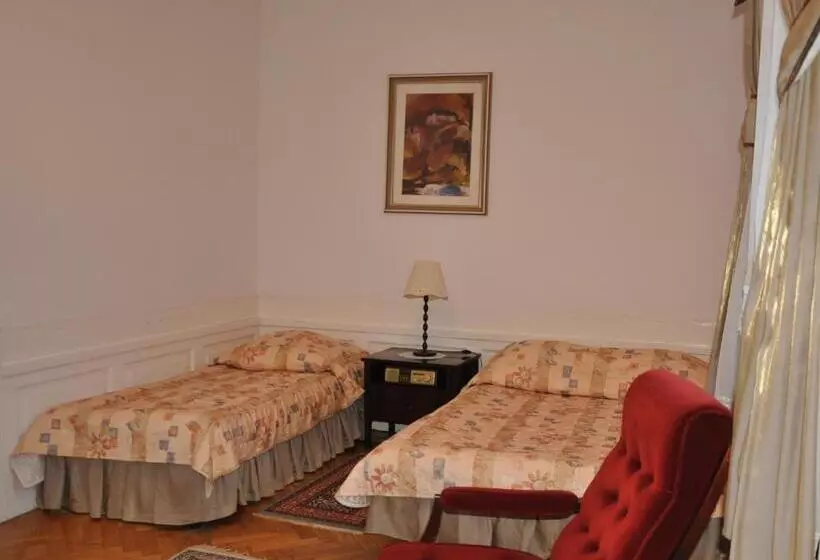 اتاق استاندارد, Zamek Pułtusk Dom Polonii