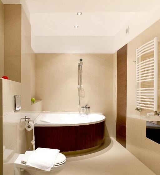 סוויטה עם מרפסת, Zimnik Luksus Natury Spa & Wellness