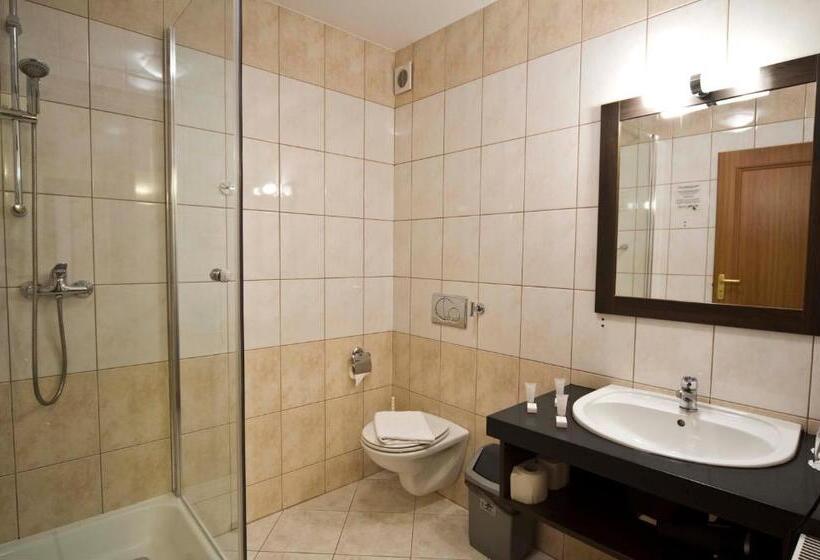 חדר סטנדרט לשלושה, Zimnik Luksus Natury Spa & Wellness