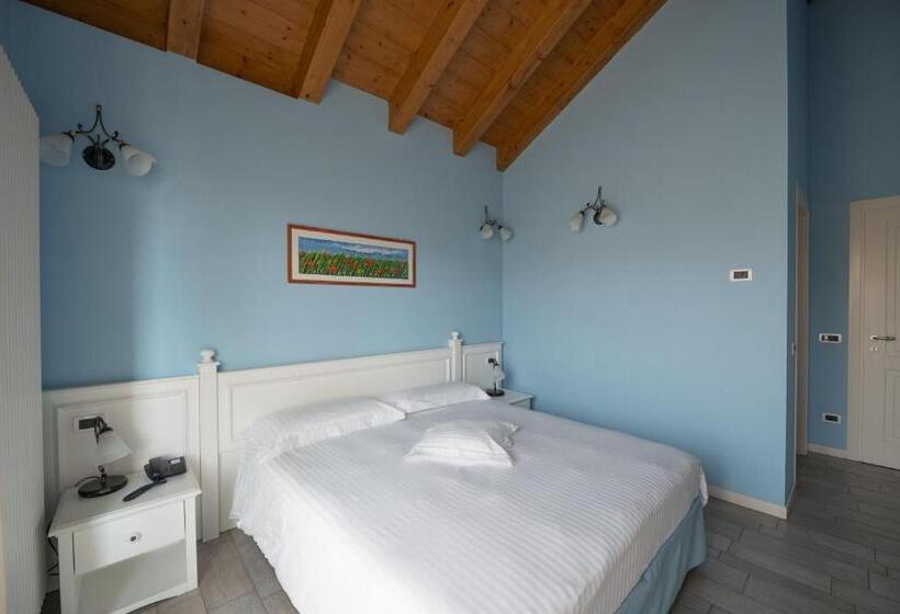 חדר סופריור עם נוף להרים, T Ami Hotel Resort Spa