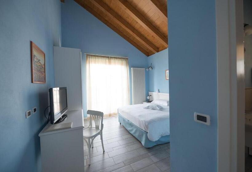 חדר סופריור עם נוף להרים, T Ami Hotel Resort Spa