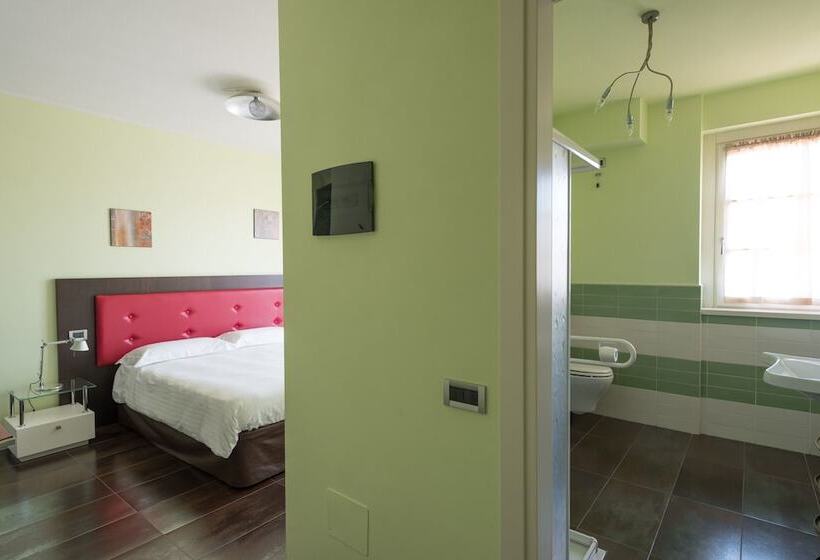 חדר סופריור עם נוף להרים, T Ami Hotel Resort Spa