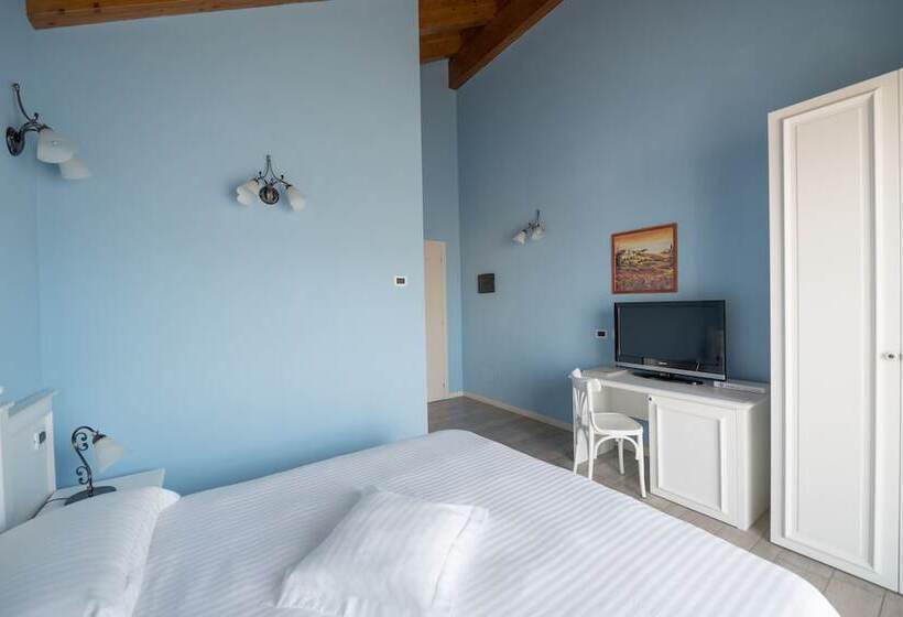 חדר סופריור עם נוף להרים, T Ami Hotel Resort Spa