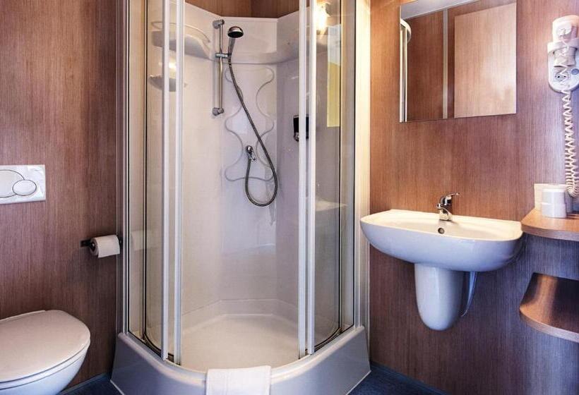 Номер Стандарт Трехместный, Tour Motel
