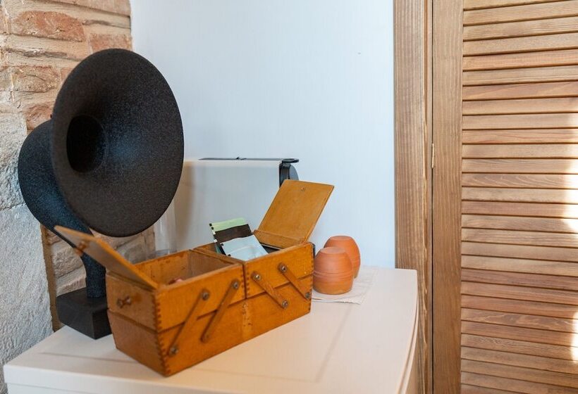 标准间, Suolo Urla