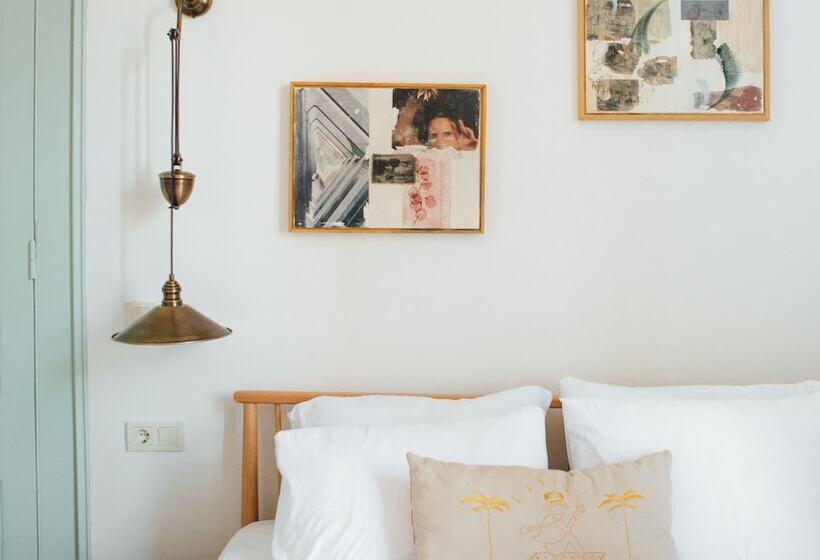 标准间, Suolo Urla