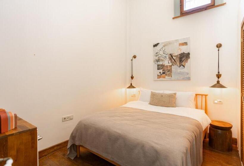 标准间, Suolo Urla