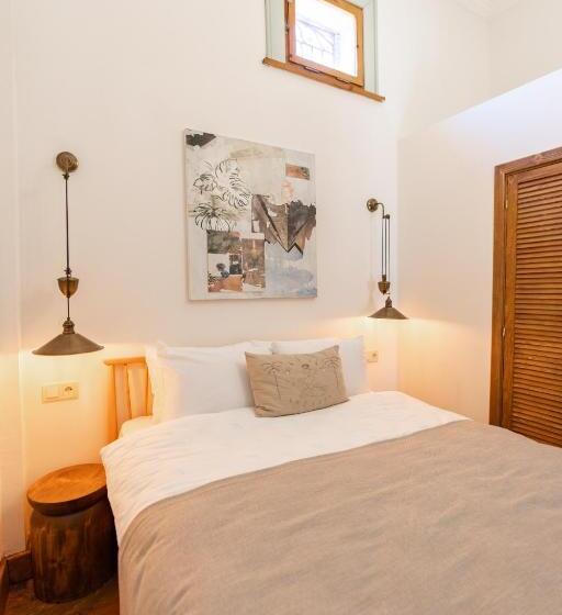 标准间, Suolo Urla